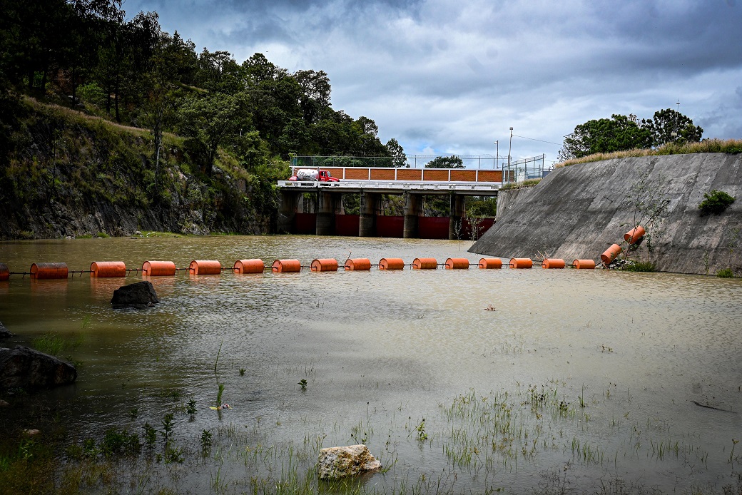 Conagua disminuye desfogue controlado de la presa de Cointzio Conagua disminuye desfogue controlado de la presa de Cointzio