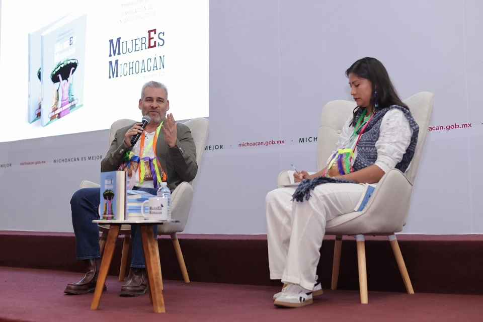 Mujeres Michoacán, el libro que plasma la fuerza femenina por la igualdad: Bedolla Mujeres Michoacán, el libro que plasma la fuerza femenina por la igualdad: Bedolla