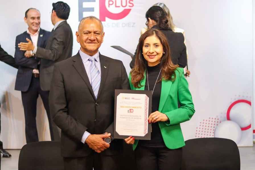 Reconoce Infonavit a Implan Morelia como Empresa de Diez Plus Reconoce Infonavit a Implan Morelia como Empresa de Diez Plus