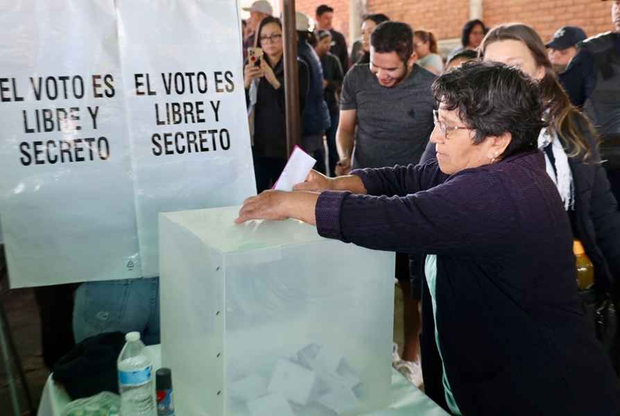 IEM realiza consulta en San Miguel del Monte IEM realiza consulta en San Miguel del Monte
