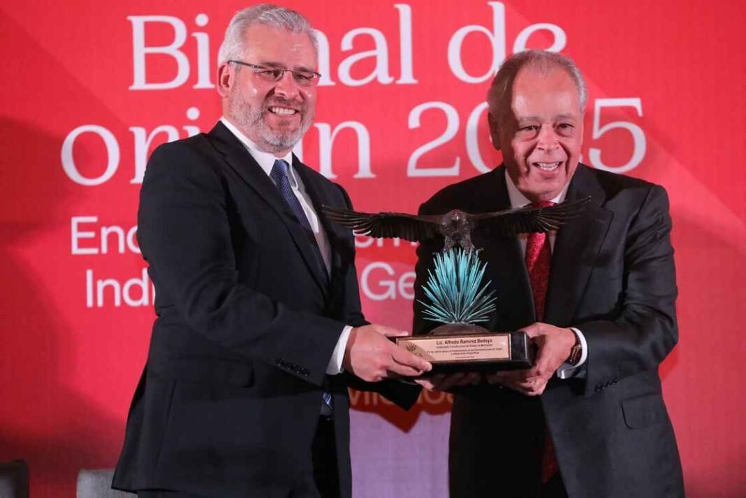 Reconoce Consejo Regulador del Tequila al gobernador por su apoyo a las Indicaciones Geográficas Reconoce Consejo Regulador del Tequila al gobernador por su apoyo a las Indicaciones Geográficas