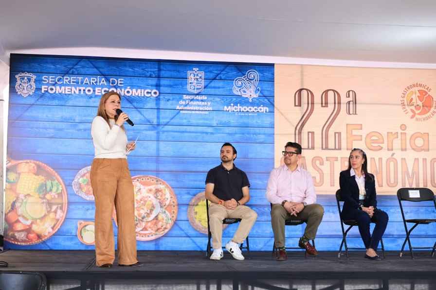 Gobierno de Morelia inaugura la 22ª edición de la Feria Gastronómica, en la Plaza Valladolid Gobierno de Morelia inaugura la 22ª edición de la Feria Gastronómica, en la Plaza Valladolid