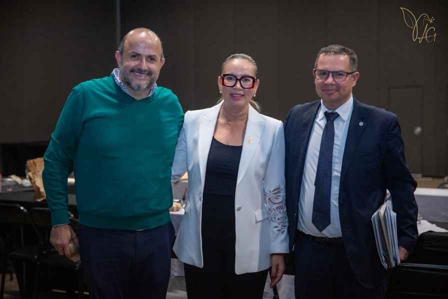 Yarabí Ávila participa en las Mesas de Diálogo del Plan Michoacán por la Paz y la Justicia; UMSNH plantea propuestas para abonar en la estrategia Yarabí Ávila participa en las Mesas de Diálogo del Plan Michoacán por la Paz y la Justicia; UMSNH plantea propuestas para abonar en la estrategia
