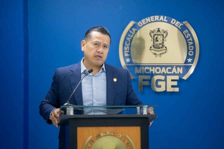 Identificado el homicida del presidente municipal de Uruapan, Carlos Alberto Manzo Rodríguez: Torres Piña Identificado el homicida del presidente municipal de Uruapan, Carlos Alberto Manzo Rodríguez: Torres Piña