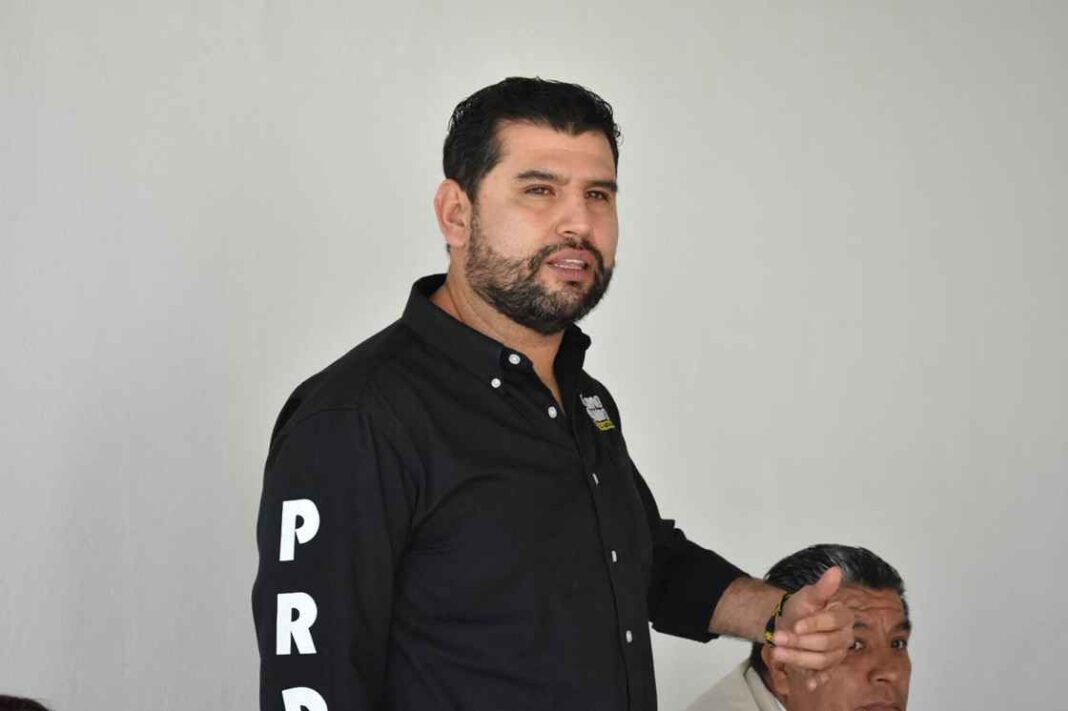 Octavio Ocampo: “El PRD Michoacán mantiene vivos los ideales de la Revolución Mexicana” Octavio Ocampo: “El PRD Michoacán mantiene vivos los ideales de la Revolución Mexicana”