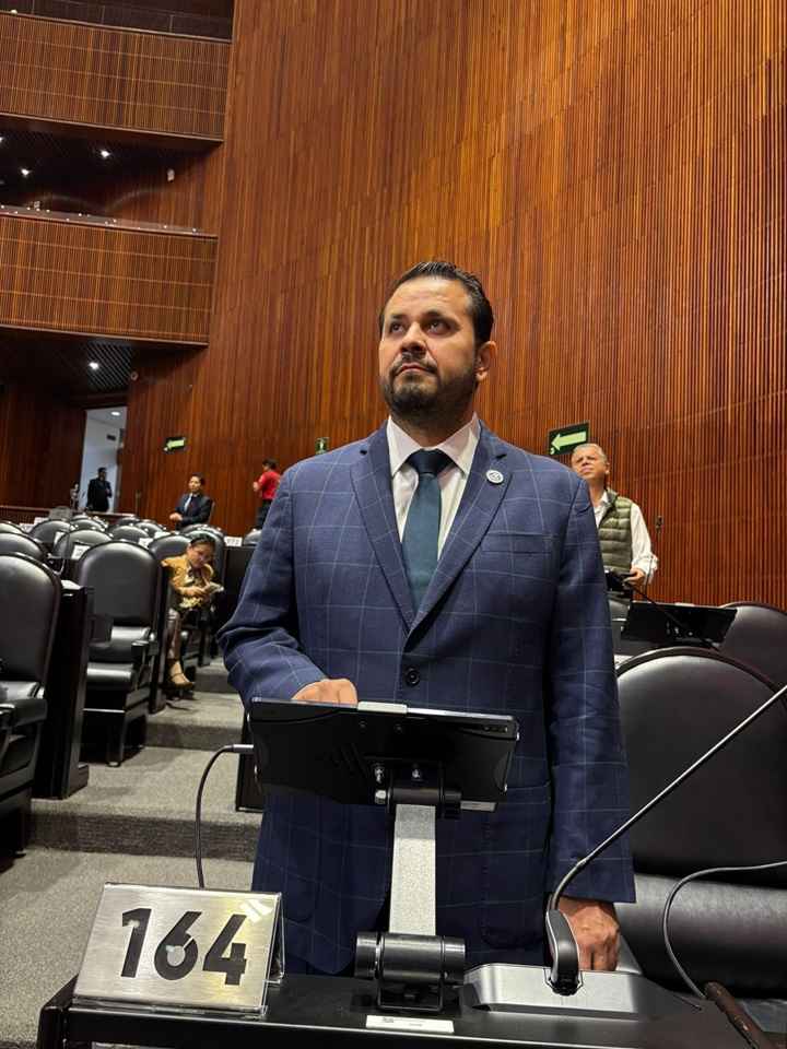 Pide Armando Tejeda acelerar dictamen para exentar de ISR el aguinaldo Pide Armando Tejeda acelerar dictamen para exentar de ISR el aguinaldo