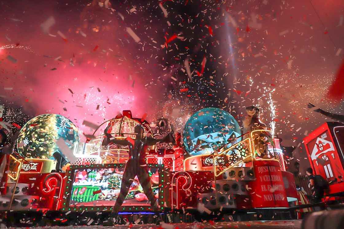 ¡Todo un éxito la Caravana Coca-Cola en Morelia! ¡Todo un éxito la Caravana Coca-Cola en Morelia!