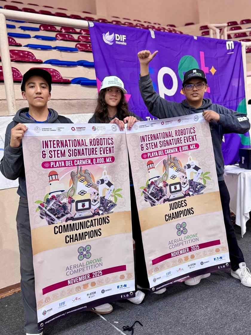 Adolescentes de Centro Spot del DIF Morelia resultan ganadores en torneo internacional de drones Adolescentes de Centro Spot del DIF Morelia resultan ganadores en torneo internacional de drones