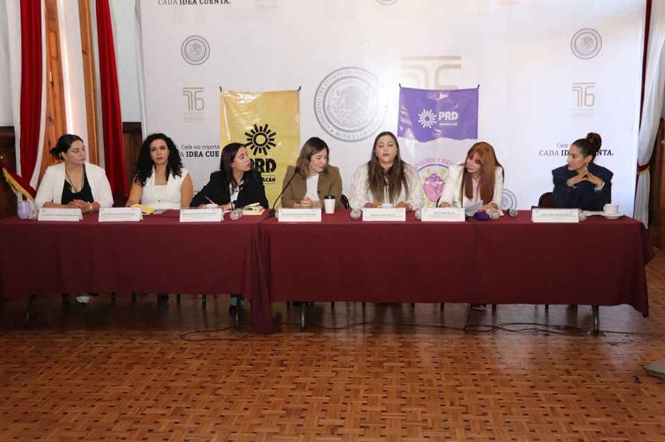 “Mujer, poder y revolución”, el conversatorio de las Juventudes Feministas del PRD Michoacán impulsa una nueva agenda de poder y cambio político “Mujer, poder y revolución”, el conversatorio de las Juventudes Feministas del PRD Michoacán impulsa una nueva agenda de poder y cambio político