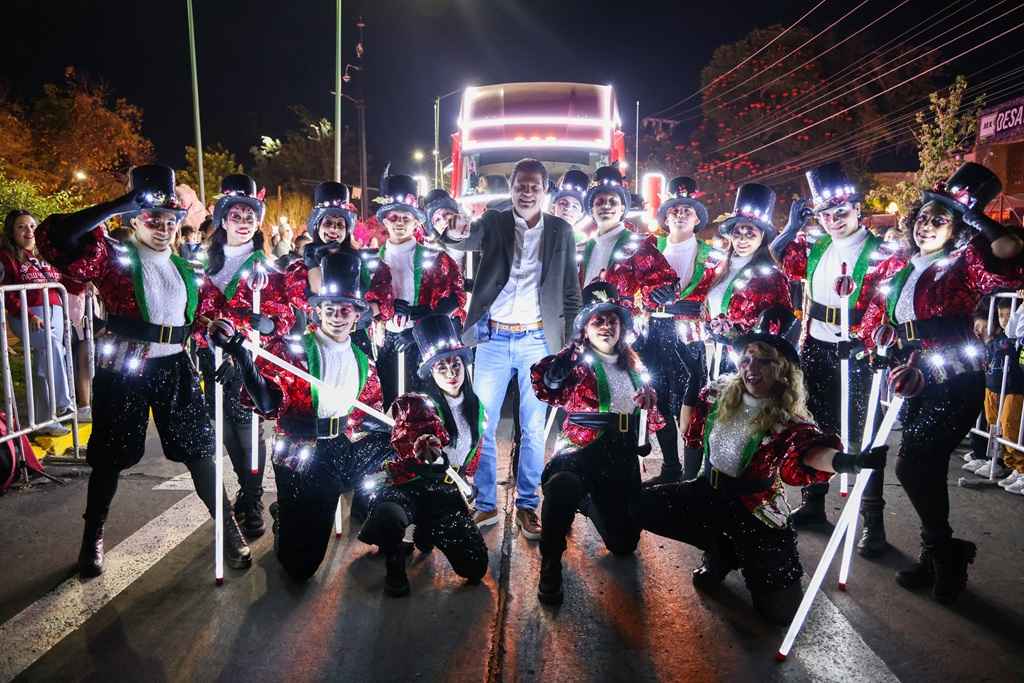 Más de 350 mil personas presenciaron la Caravana Coca-Cola Más de 350 mil personas presenciaron la Caravana Coca-Cola