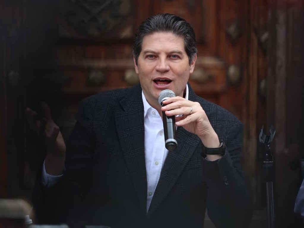 «No es endeudar a nuestro municipio irresponsablemente”: Alfonso Martínez defiende contratación de 345 Mdp «No es endeudar a nuestro municipio irresponsablemente”: Alfonso Martínez defiende contratación de 345 Mdp