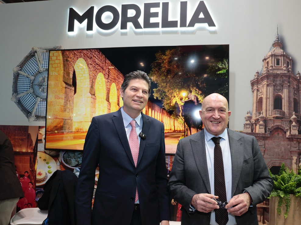 Se reúne Alfonso Martínez con don Jesús Julio Carnero, alcalde de Valladolid Se reúne Alfonso Martínez con don Jesús Julio Carnero, alcalde de Valladolid