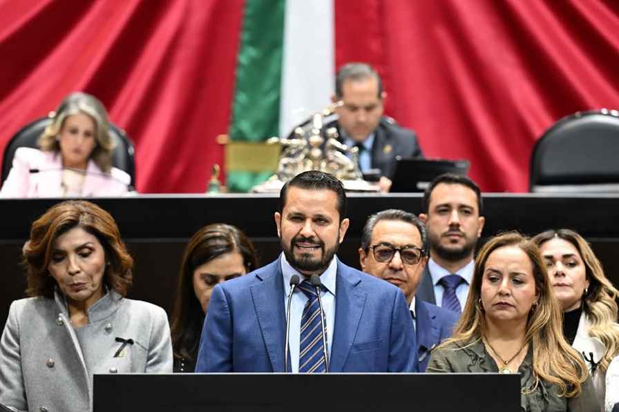 Morena busca perpetuarse en el poder y acabar con la pluralidad: la Reforma Electoral es un ataque directo a la democracia, advierte Armando Tejeda Cid Morena busca perpetuarse en el poder y acabar con la pluralidad: la Reforma Electoral es un ataque directo a la democracia, advierte Armando Tejeda Cid