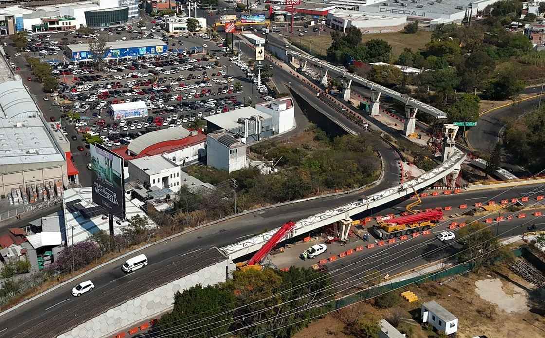 Obra del distribuidor de la salida a Pátzcuaro registra 70 % de avance Obra del distribuidor de la salida a Pátzcuaro registra 70 % de avance
