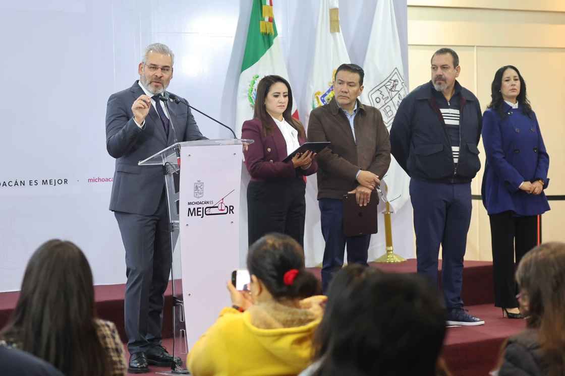 Gobernador llama a ayuntamientos a respetar el autogobierno indígena en Michoacán Gobernador llama a ayuntamientos a respetar el autogobierno indígena en Michoacán