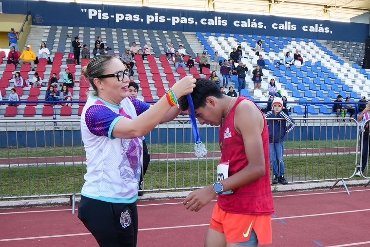 Se impuso récord en la 12 edición de la Carrera Nicolaita Se impuso récord en la 12 edición de la Carrera Nicolaita