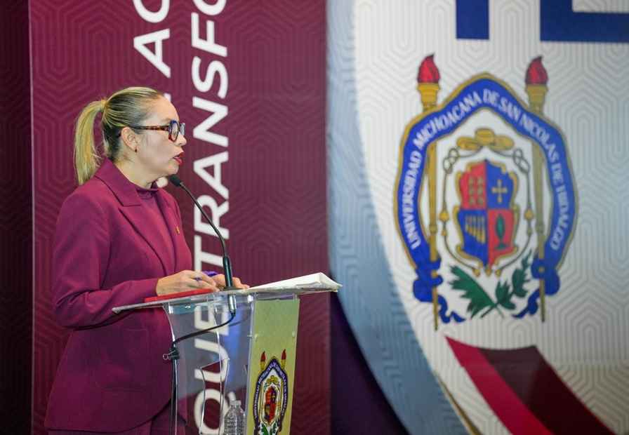 Investigación nicolaita al servicio de la sociedad, enfatiza Yarabí Ávila en Tercer Informe de Labores Investigación nicolaita al servicio de la sociedad, enfatiza Yarabí Ávila en Tercer Informe de Labores