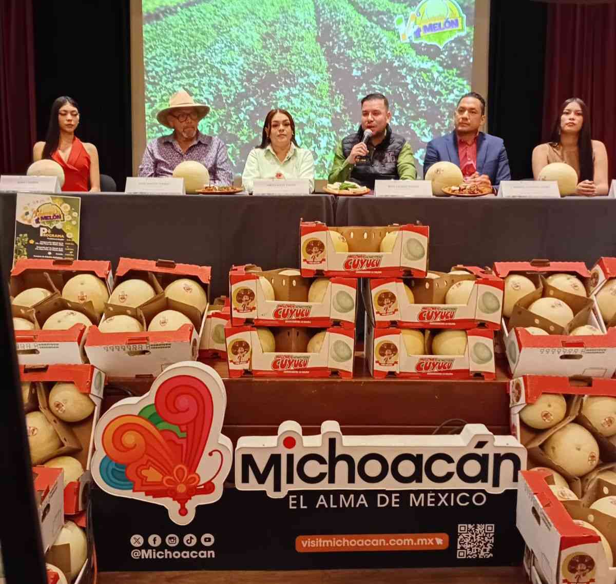 Expo Feria del Melón de Zicuirán llega a su 14 edición Expo Feria del Melón de Zicuirán llega a su 14 edición