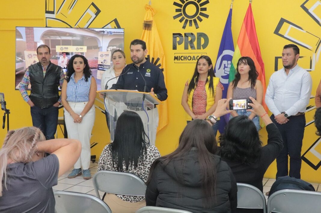 PRD Michoacán impulsa formación política con escuelas para mujeres y jóvenes rumbo al 2027 PRD Michoacán impulsa formación política con escuelas para mujeres y jóvenes rumbo al 2027
