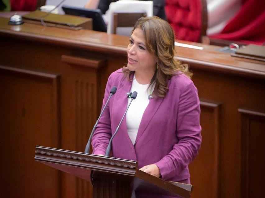 Fabiola Alanís impulsa reforma constitucional para sancionar la violencia política de género en Michoacán Fabiola Alanís impulsa reforma constitucional para sancionar la violencia política de género en Michoacán