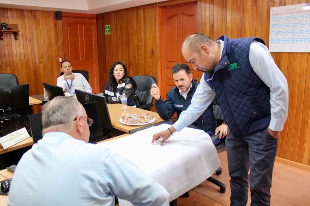 Yankel Benítez se reúne con CFE para regularización de servicio a colonias Yankel Benítez se reúne con CFE para regularización de servicio a colonias