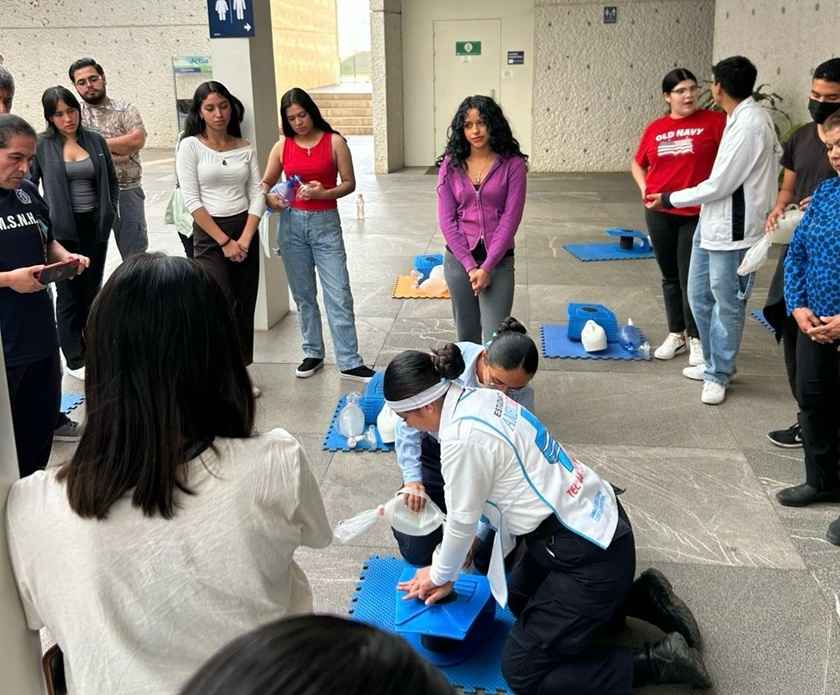 UMSNH capacita en Primeros Auxilios a entrenadores, docentes y deportistas nicolaitas UMSNH capacita en Primeros Auxilios a entrenadores, docentes y deportistas nicolaitas