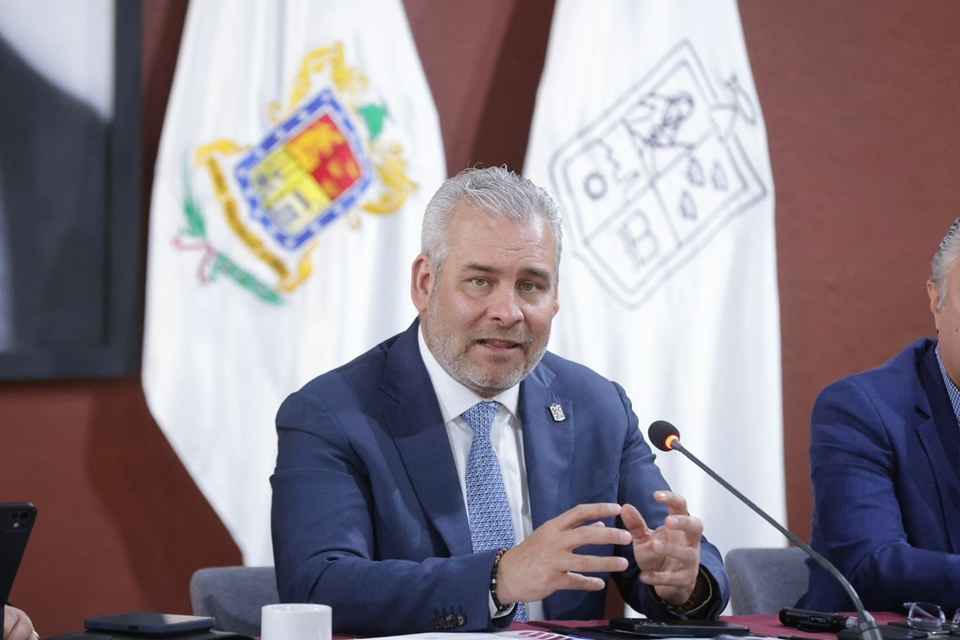 Bedolla impulsará reforma para que adolescentes que cometan homicidios enfrenten penas de adultos Bedolla impulsará reforma para que adolescentes que cometan homicidios enfrenten penas de adultos