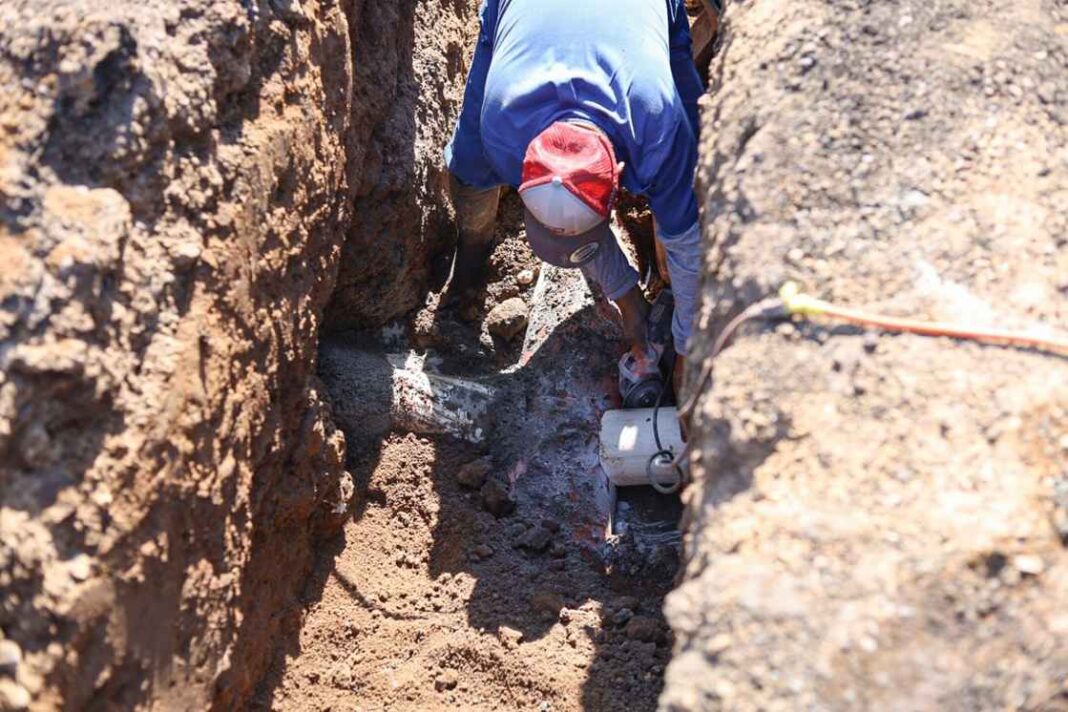 Adolfo Torres destaca atención puntual a reportes con sustitución de drenaje en Prados Verdes Adolfo Torres destaca atención puntual a reportes con sustitución de drenaje en Prados Verdes