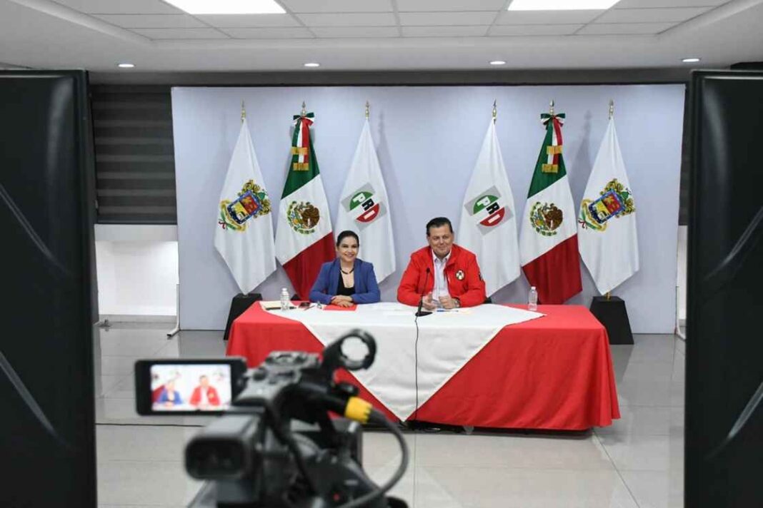 Destaca Memo Valencia lealtad de Augusto Gómez Villanueva Destaca Memo Valencia lealtad de Augusto Gómez Villanueva