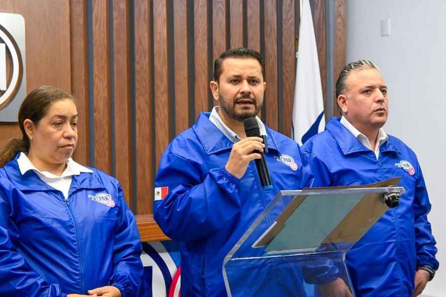 Acción Nacional fortalece la democracia al abrir sus puertas a la participación ciudadana: Armando Tejeda Acción Nacional fortalece la democracia al abrir sus puertas a la participación ciudadana: Armando Tejeda