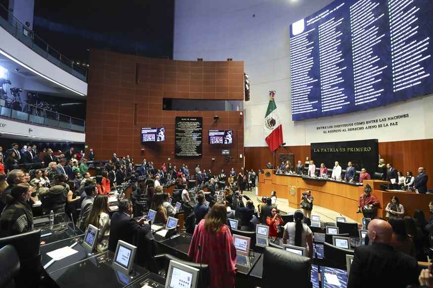 Senado aprueba Plan B de Claudia Sheinbaum y envía el proyecto a la Cámara de Diputados Senado aprueba Plan B de Claudia Sheinbaum y envía el proyecto a la Cámara de Diputados