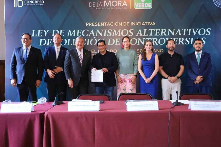 La Ley de Mecanismos Alternativos de Solución evitaría juicios, plantea Juan Antonio Magaña de la Mora en iniciativa La Ley de Mecanismos Alternativos de Solución evitaría juicios, plantea Juan Antonio Magaña de la Mora en iniciativa