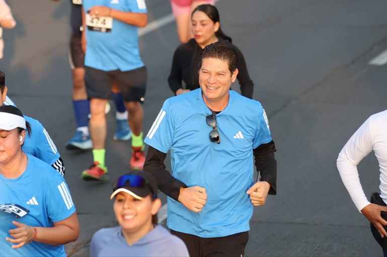 Celebra Alfonso Martínez exitosa Carrera Adidas Morelia 2026 Celebra Alfonso Martínez exitosa Carrera Adidas Morelia 2026