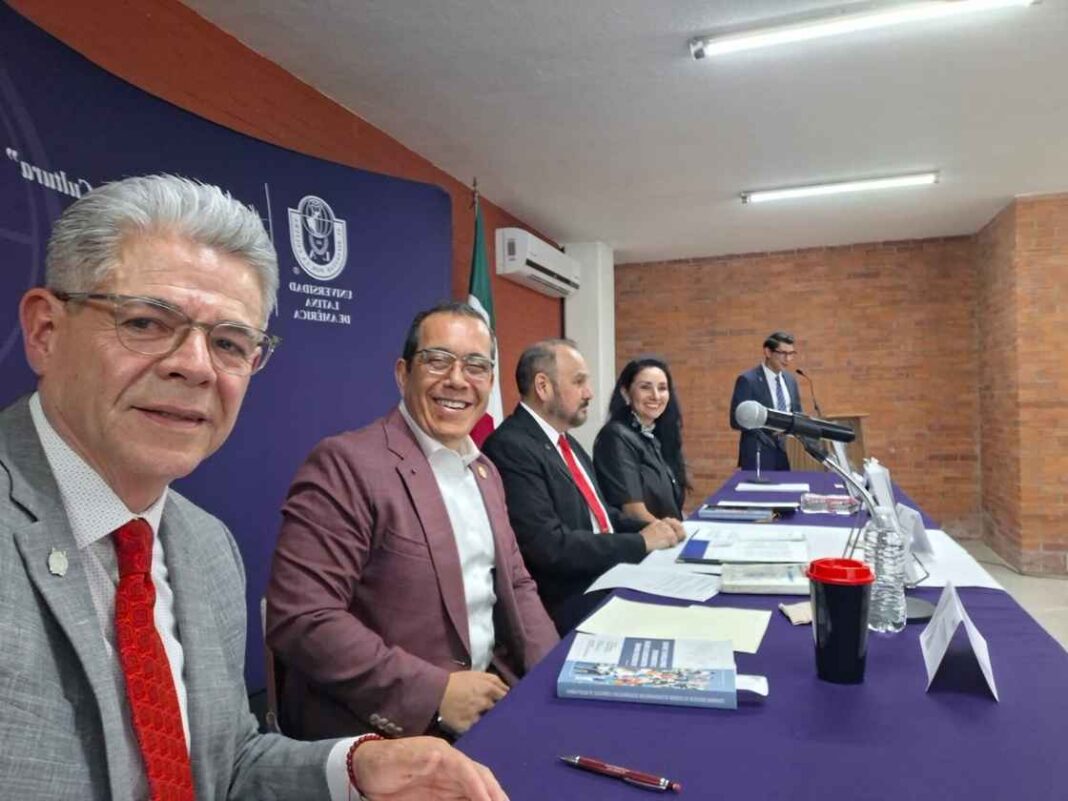 Jesús Hernández Peña presenta libro «Compilación de Tratados e Instrumentos Internacionales Básicos en Materia de Derechos Humanos» Jesús Hernández Peña presenta libro «Compilación de Tratados e Instrumentos Internacionales Básicos en Materia de Derechos Humanos»