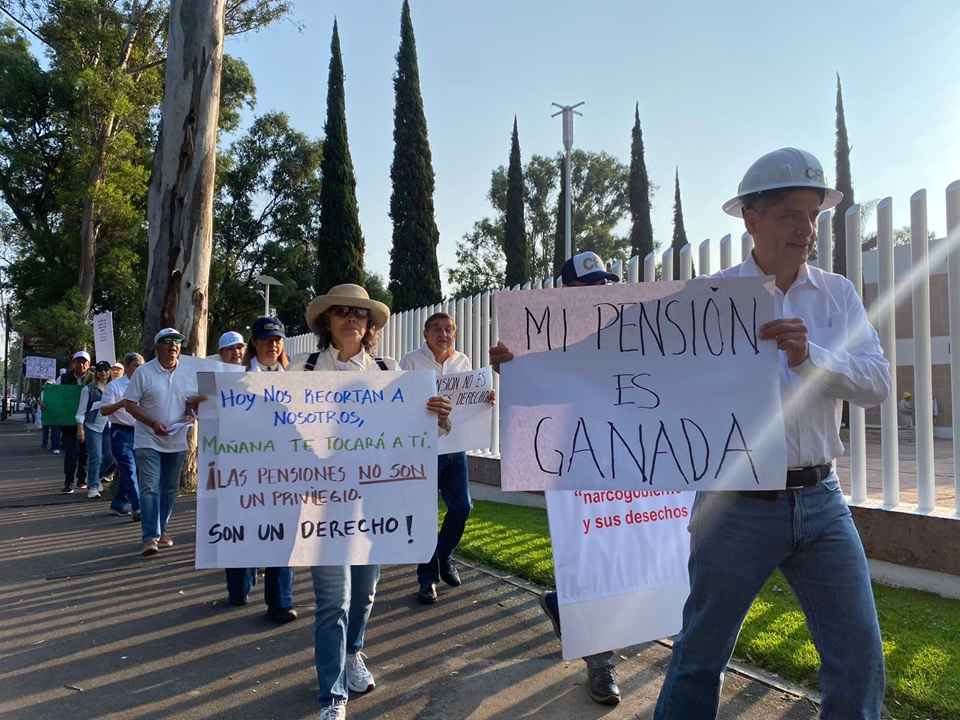 Hasta 600 jubilados de la CFE afectados en Michoacán por reforma de Sheinbaum Hasta 600 jubilados de la CFE afectados en Michoacán por reforma de Sheinbaum
