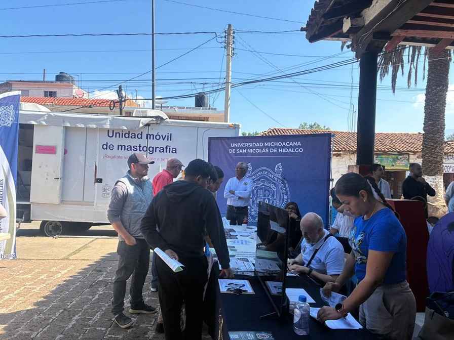 UMSNH acerca la ciencia a los municipios a través de las ferias científicas UMSNH acerca la ciencia a los municipios a través de las ferias científicas