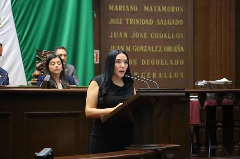 Propone Adriana Campos autonomía para la Defensoría Pública en Michoacán Propone Adriana Campos autonomía para la Defensoría Pública en Michoacán