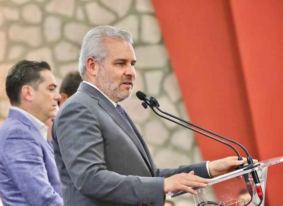 “Hay recursos para atender el conflicto”: Bedolla llama al diálogo entre SUEUM y rectoría “Hay recursos para atender el conflicto”: Bedolla llama al diálogo entre SUEUM y rectoría