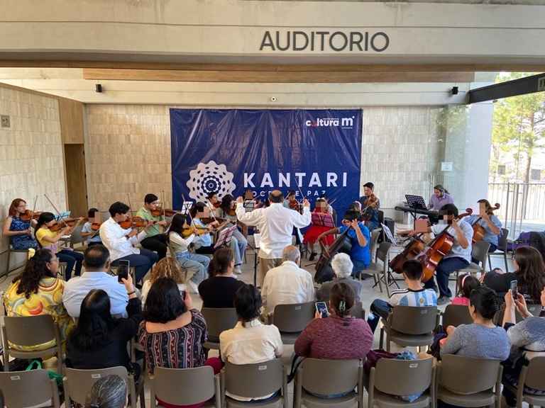 Paola Delgadillo acerca experiencias musicales inclusivas a niñas y niños con autismo Paola Delgadillo acerca experiencias musicales inclusivas a niñas y niños con autismo