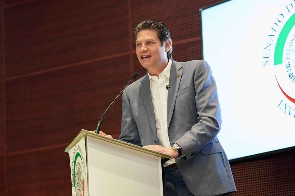 Refrenda Alfonso Martínez su compromiso con la juventud Refrenda Alfonso Martínez su compromiso con la juventud