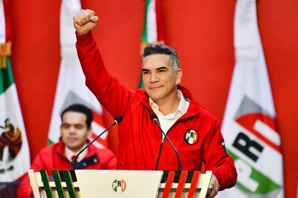 Aplicar la ley hasta las últimas consecuencias en caso de huachicol fiscal, demanda Alejandro Moreno Aplicar la ley hasta las últimas consecuencias en caso de huachicol fiscal, demanda Alejandro Moreno