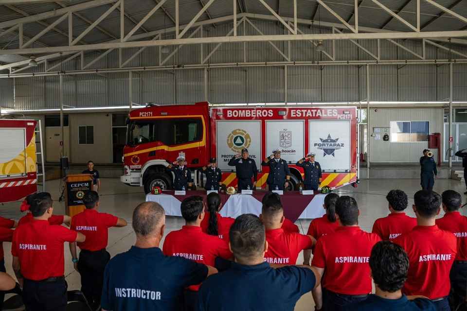 Da inicio la Escuela de Bomberos de Michoacán Da inicio la Escuela de Bomberos de Michoacán