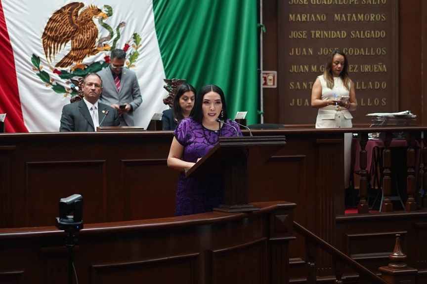 Propone Adriana Campos Huirache garantizar atención integral a mujeres en climaterio y menopausia Propone Adriana Campos Huirache garantizar atención integral a mujeres en climaterio y menopausia