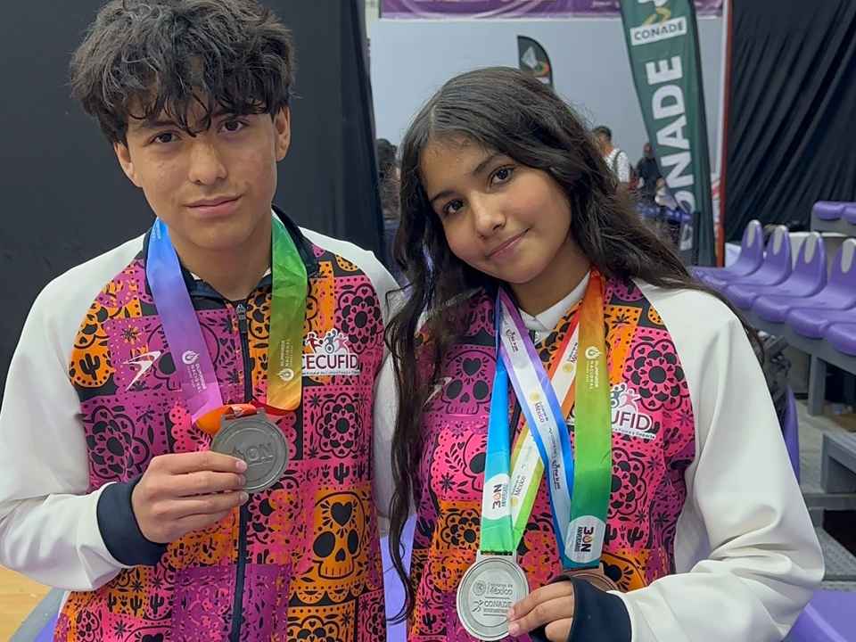 Podio doble para Michoacán: obtienen plata y bronce en bádminton Podio doble para Michoacán: obtienen plata y bronce en bádminton