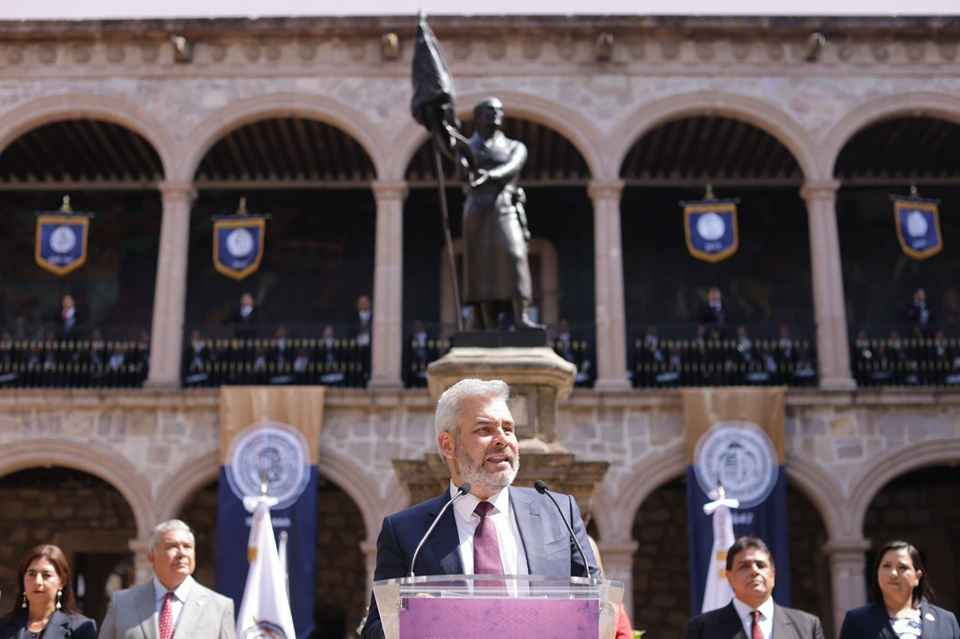 Universidad Michoacana, única institución con presupuesto garantizado por la Constitución: Bedolla Universidad Michoacana, única institución con presupuesto garantizado por la Constitución: Bedolla