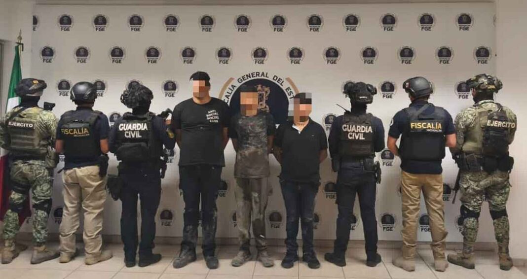 Rescatan a 2 víctimas de secuestro en Chucándiro Rescatan a 2 víctimas de secuestro en Chucándiro