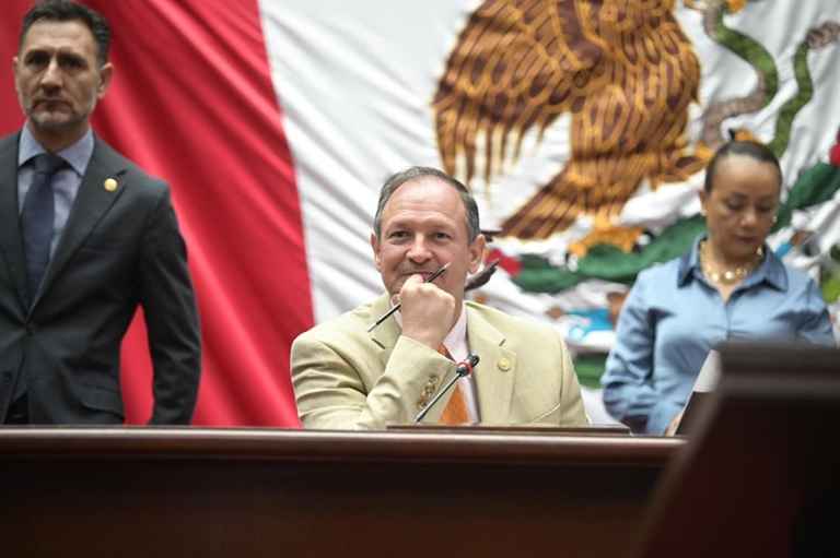Con reforma en movilidad inclusiva, propuesta por David Martínez Gowman, se garantiza señalización en lenguas indígenas y LSM Con reforma en movilidad inclusiva, propuesta por David Martínez Gowman, se garantiza señalización en lenguas indígenas y LSM