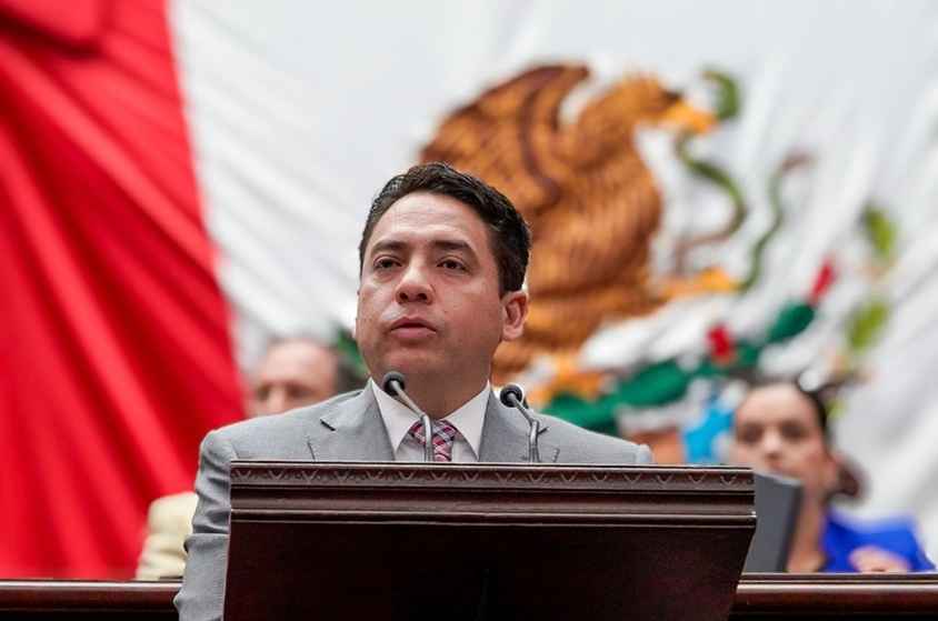 Iván Vera impulsa reforma para garantizar justicia con enfoque en la niñez michoacana Iván Vera impulsa reforma para garantizar justicia con enfoque en la niñez michoacana