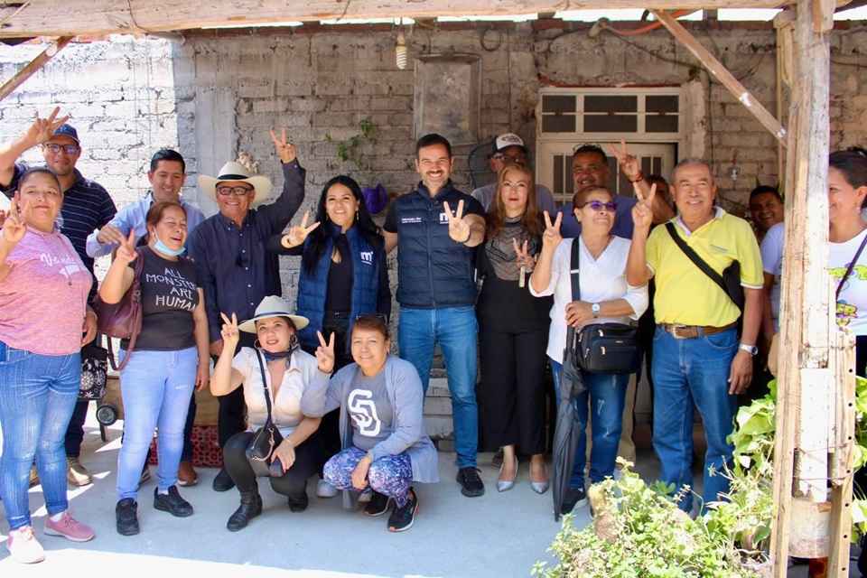 Yankel Benítez instala Comité de Obra en Lomas de La Aldea Yankel Benítez instala Comité de Obra en Lomas de La Aldea