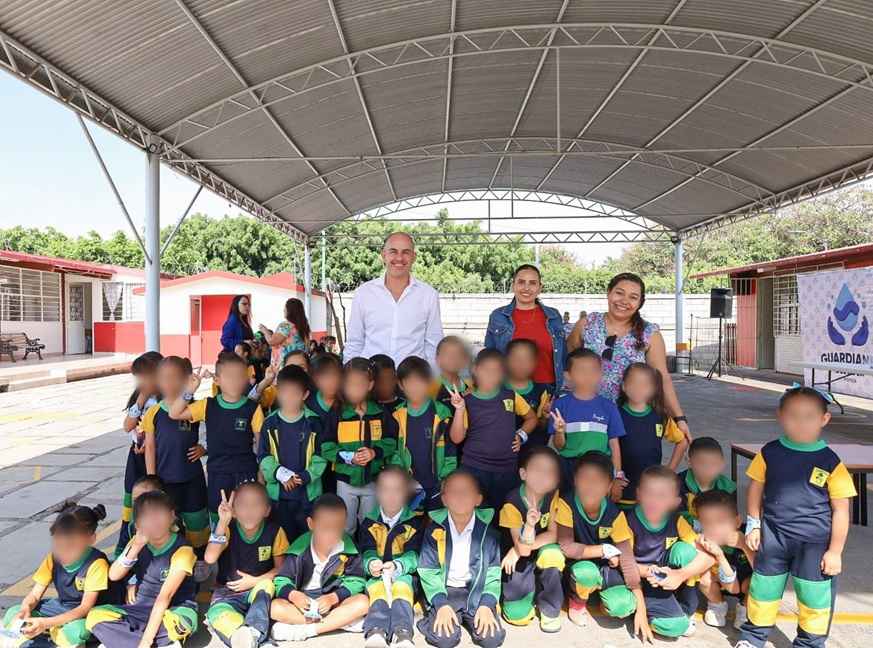 Adolfo Torres acerca el programa Guardianes del Agua a más de 100 estudiantes de preescolar Adolfo Torres acerca el programa Guardianes del Agua a más de 100 estudiantes de preescolar